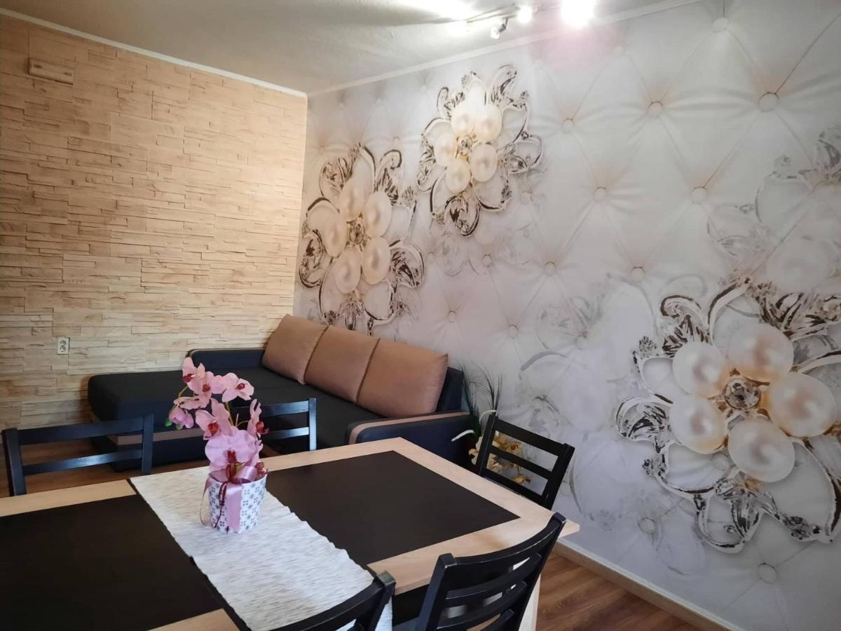 Kek Laguna Wellness Apartmanok Egerszalok Exterior photo