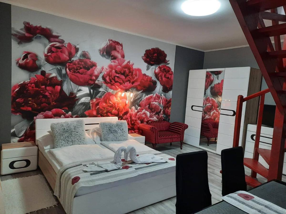 Kek Laguna Wellness Apartmanok Egerszalok Exterior photo