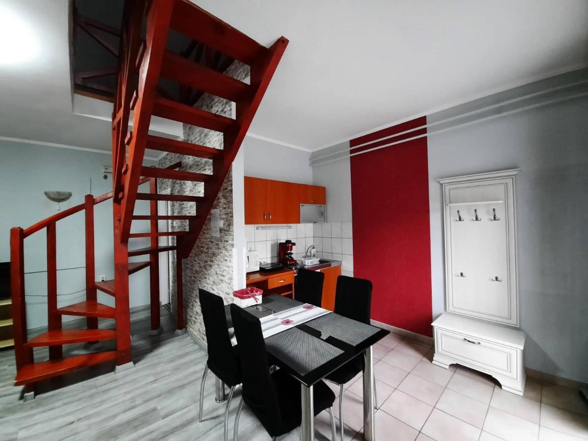 Kek Laguna Wellness Apartmanok Egerszalok Exterior photo