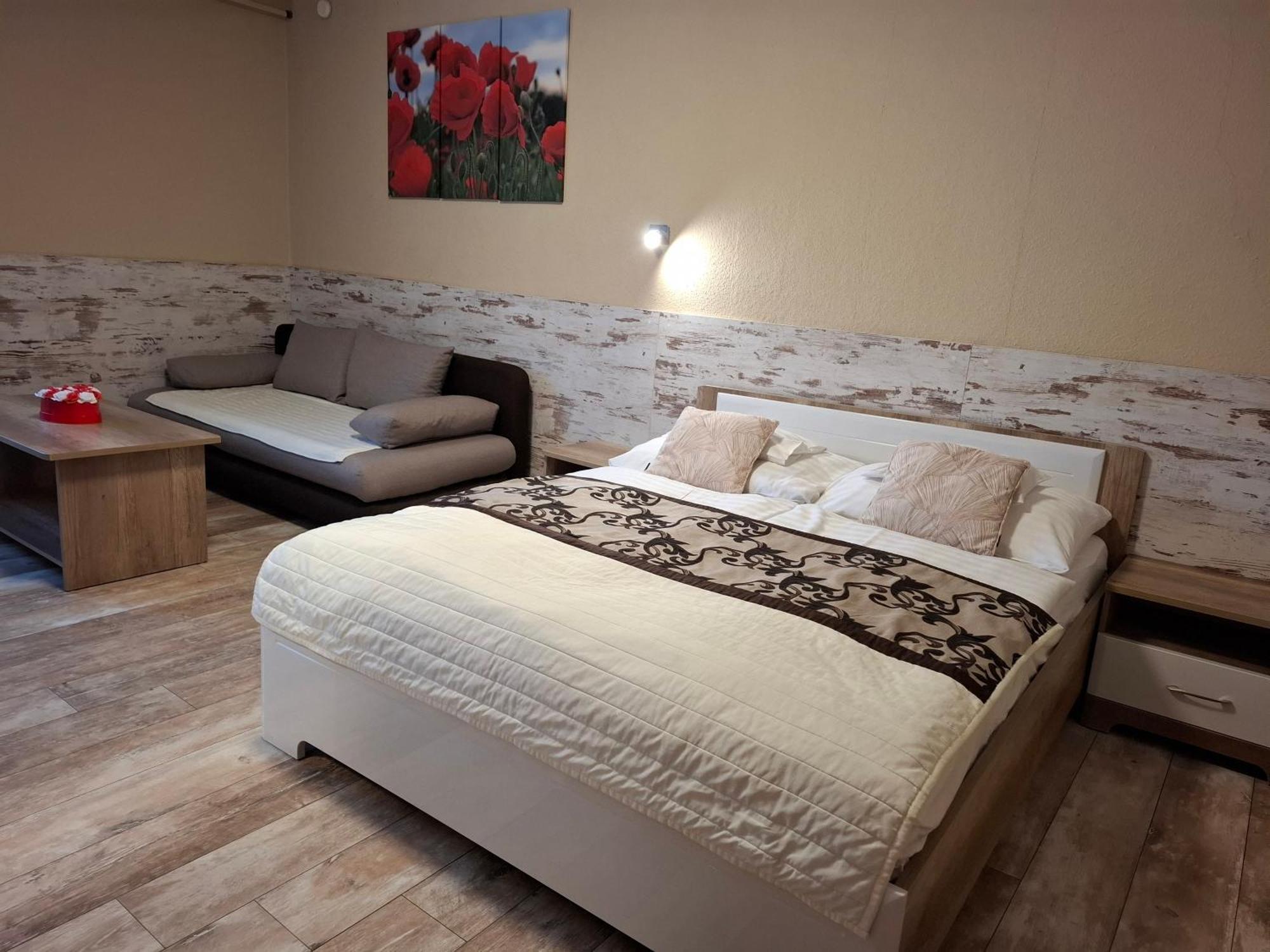 Kek Laguna Wellness Apartmanok Egerszalok Exterior photo
